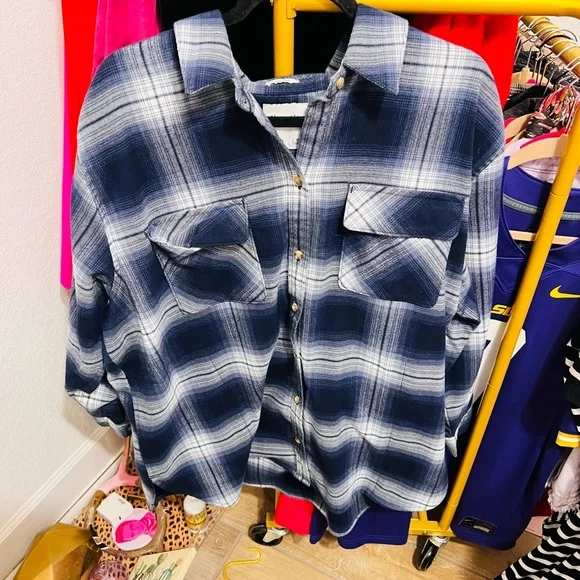 Abercrombie & Fitch Navy Checkered Shirt - Picture 1 of 4